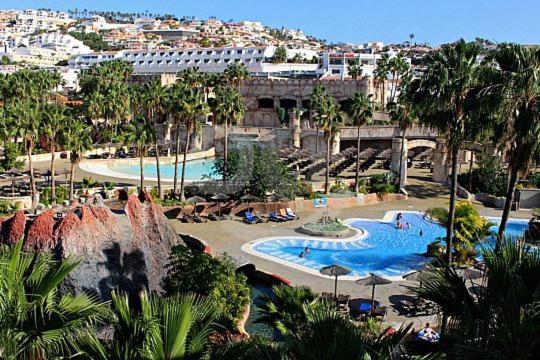 Ocean Breeze And Seaview Resort Costa Adeje  Exterior photo